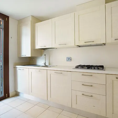 Ca' Mercati Mestre - Due * Venezia