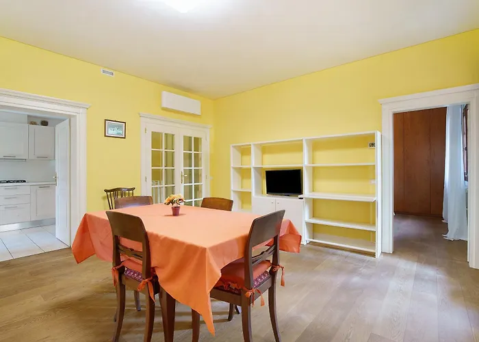 Ca' Mercati Mestre - Due *