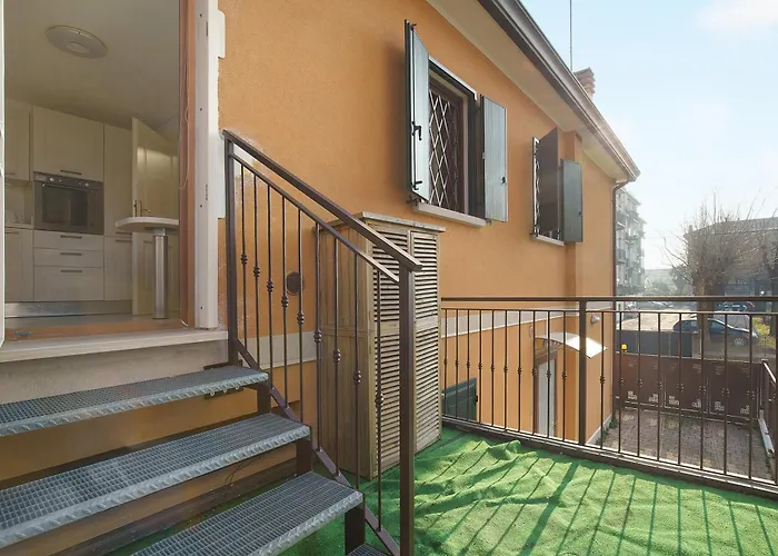 Ca' Mercati Mestre - Due *